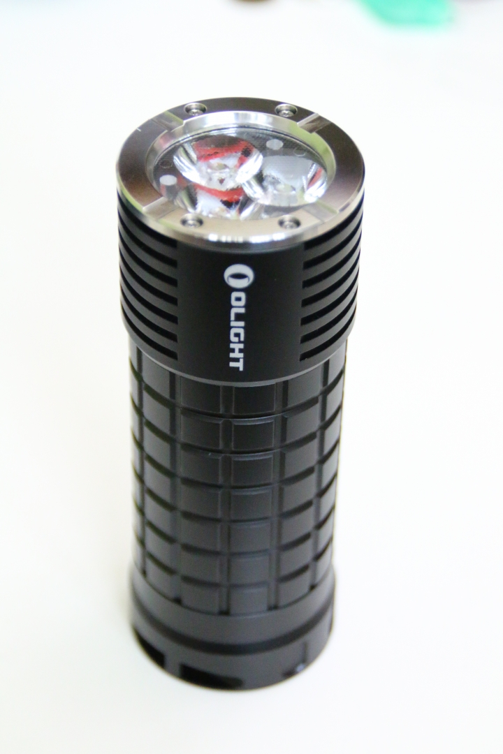 淘寶掏了一支olight sr mini