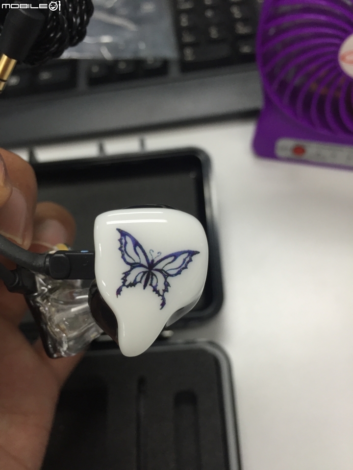 [開箱]1964Ears V8 (附個人聽感)