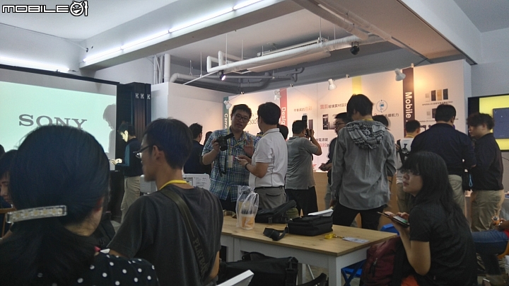 SONY Z5 世界最快【攝】的 偽旗艦，果然只剩拍照功能可以說嘴