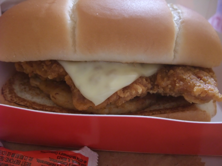 [大食] M記之旋風腿辣雞堡