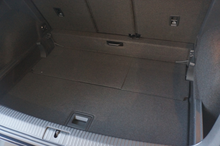 VW SportsVan 1.2 試駕