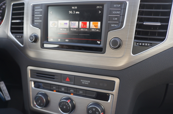 VW SportsVan 1.2 試駕