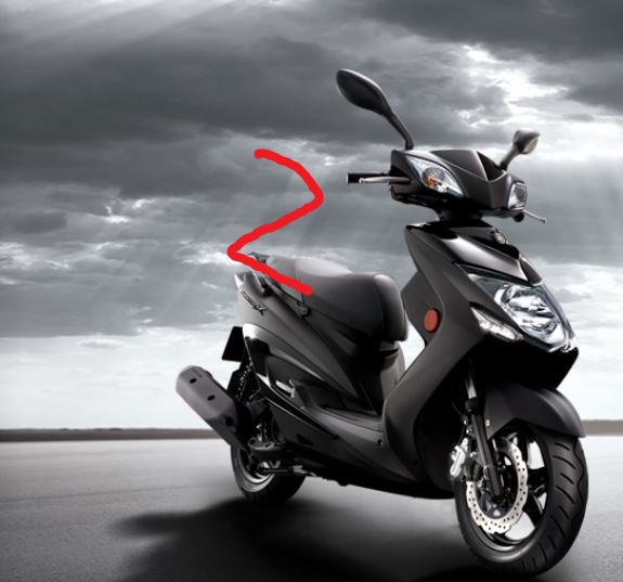 我管破洞.請問這兩款勁戰的排氣管可以互換嗎?