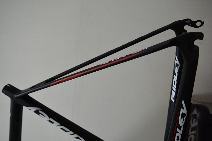 國慶完工之組車分享 Ridley Helium SL  Lotto Belisol TEAM 紅色躍馬