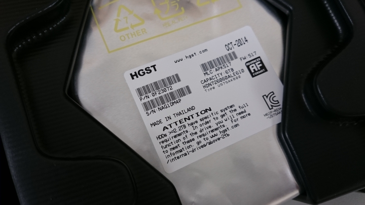 全新HGST Deskstar 6TB NAS專用碟開箱