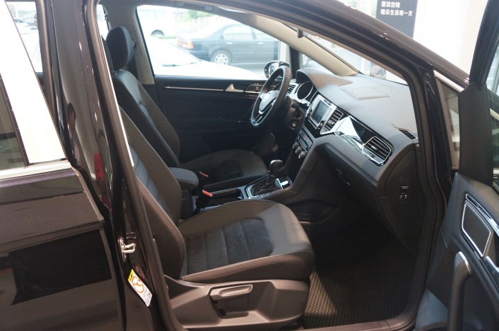 VW SportsVan 1.2 試駕