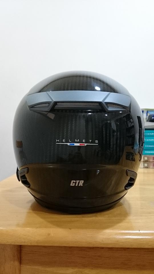 分享：ASTONE GTR 超輕量碳纖維全罩安全帽