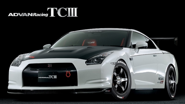[開箱] 簡單五爪造型的選擇~~ADVAN Racing TCIII
