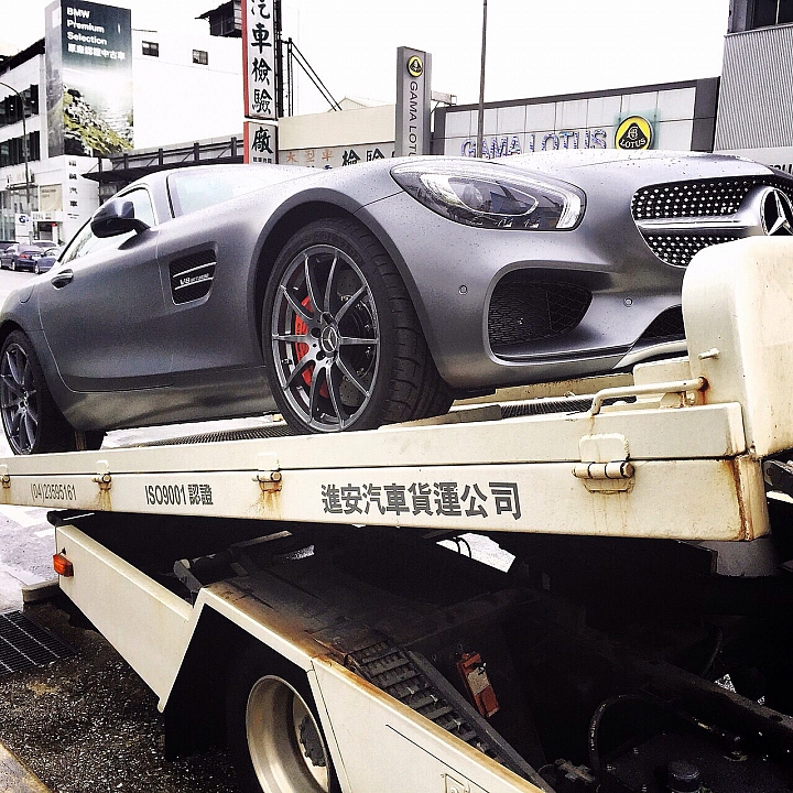 AMG GTs 低調的顏色好美