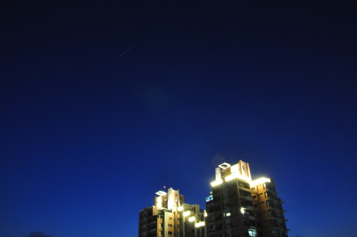 國際太空站-2015-10-03...18:17飛越台北上空