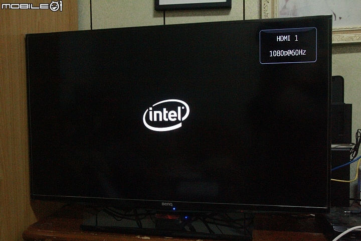 橡果小強 搶先開箱 win10/Android4.4 M PLUS 雙系統智慧電視棒 BY CPU INTEL ATOM 3735F