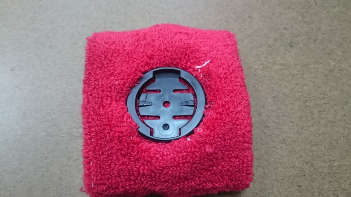 <分享> Xplova E7 自製腕帶