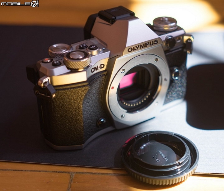 OLYMPUS EM5 mark II開箱