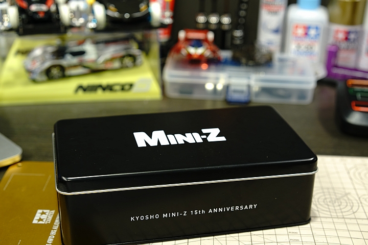 [開箱] 迷你遙控車之迷你...可不迷你.... Kyosho Mini-Z MR-03VE PRO + KO PROPO EX-II + CALSONIC SKYLINE