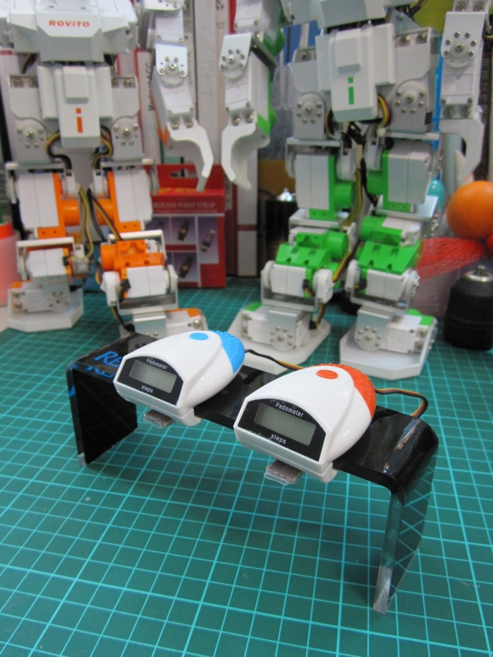 [開箱] Slot car 軌道賽車 + 數位計圈器DIY
