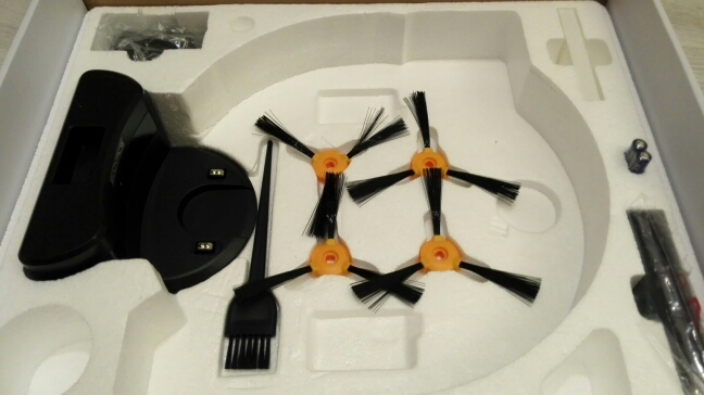 分享簡單開箱掃地機器人科沃斯cen360系列摩卡升級版