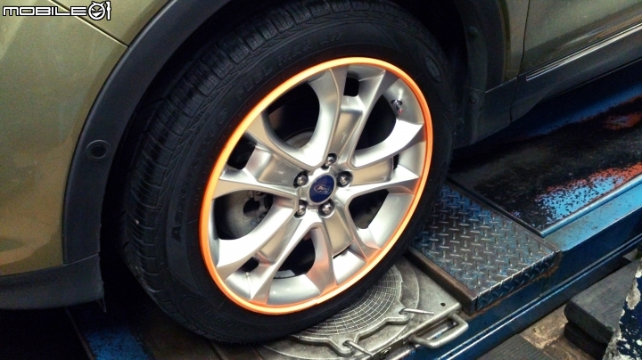 [詳細開箱-11/03補充] Kuga 安裝 ORO W408B 整合型內胎壓偵測器，搭New Kuga Plus1