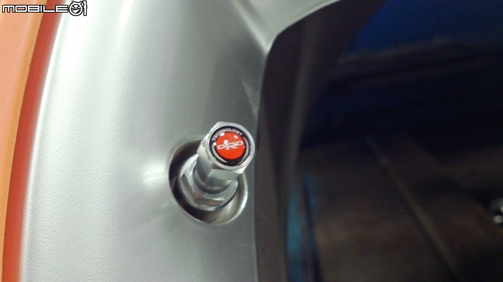 [詳細開箱-11/03補充] Kuga 安裝 ORO W408B 整合型內胎壓偵測器，搭New Kuga Plus1
