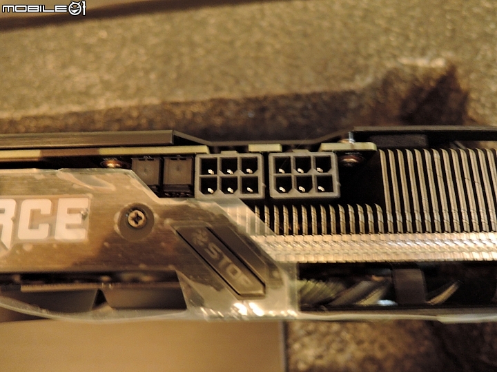 {不專業開箱} GTX960-4GB 技嘉「GV-N960G1 GAMING-4GD] [