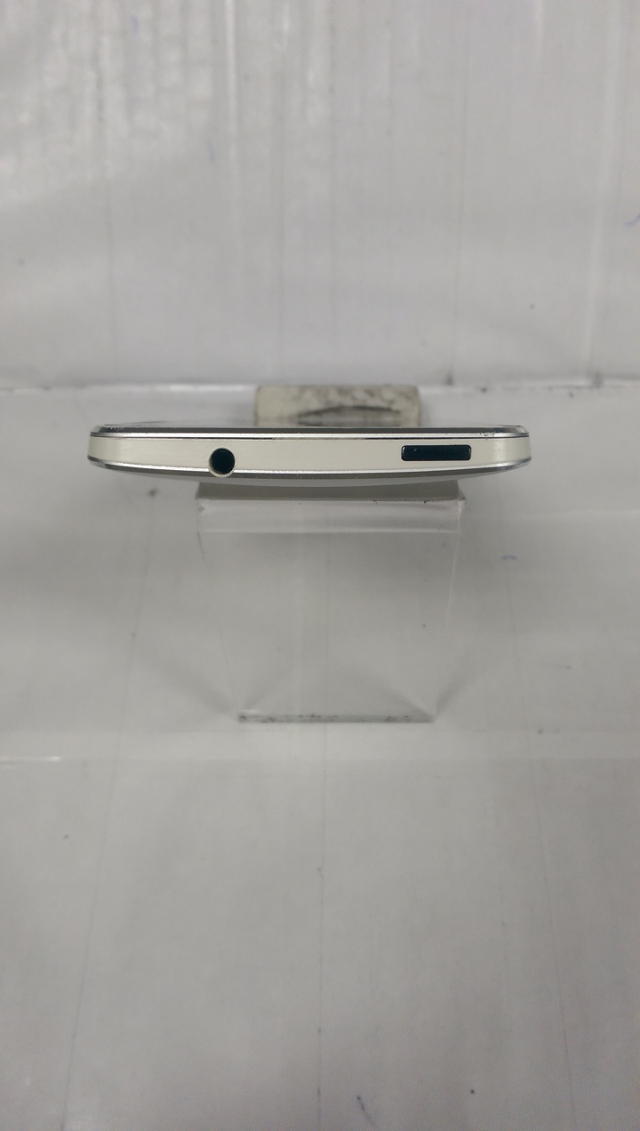 HTC ONE (M7) 原廠"難忘的維修經驗" (附送修前後圖及HTC客服聯繫之郵件內文)