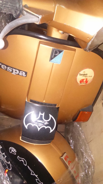 請幫忙看一下這兩台車PX150E?