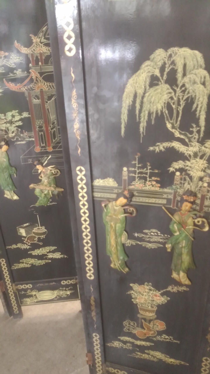 請各位神人大大鑑定一下家裡的舊傢俱