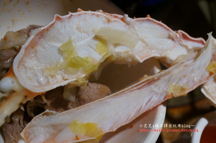 【台北美食】鼎王麻辣鍋-光復店 單點精緻麻辣鍋 酸菜白肉鍋 帝王蟹拼盤新登場