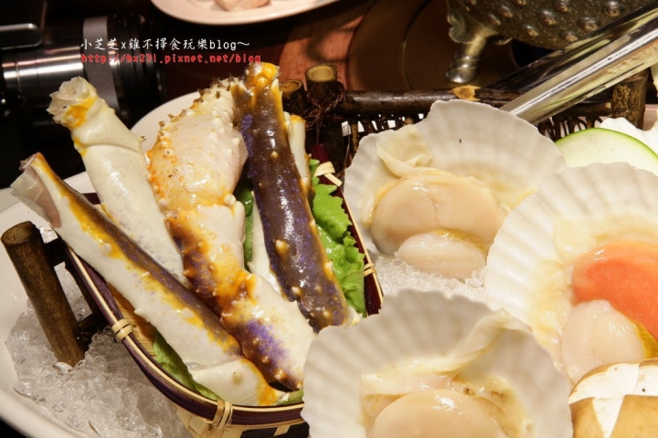 【台北美食】鼎王麻辣鍋-光復店 單點精緻麻辣鍋 酸菜白肉鍋 帝王蟹拼盤新登場