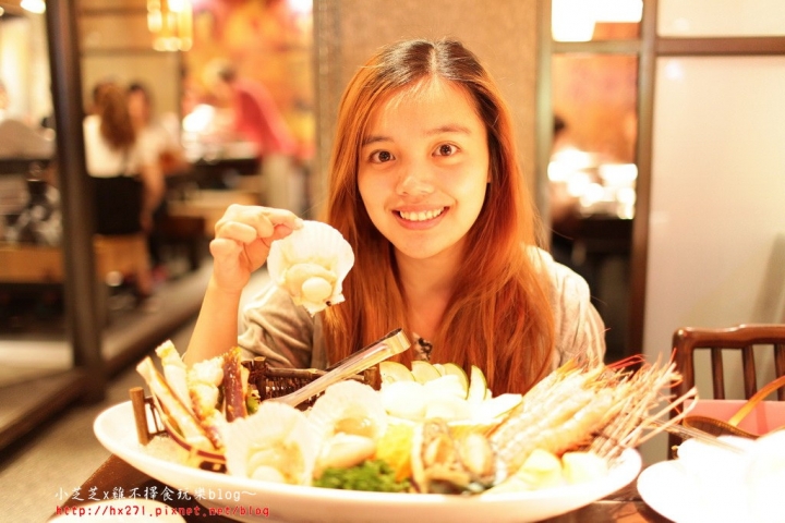 【台北美食】鼎王麻辣鍋-光復店 單點精緻麻辣鍋 酸菜白肉鍋 帝王蟹拼盤新登場