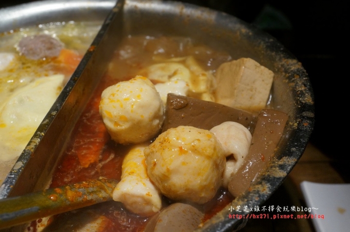 【台北美食】鼎王麻辣鍋-光復店 單點精緻麻辣鍋 酸菜白肉鍋 帝王蟹拼盤新登場