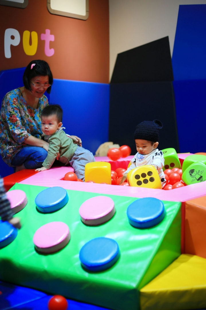 [新竹竹北]La Play 樂玩 親子空間x輕食 - Part1:讓小孩瘋狂的玩樂天堂
