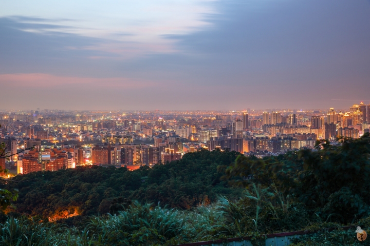 [桃園]桃園看夜景景點懶人包,再附帶幾間景觀餐廳--大古山、乳姑山、虎頭山  by蛋拔
