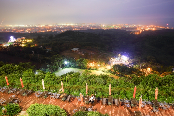 [桃園]桃園看夜景景點懶人包,再附帶幾間景觀餐廳--大古山、乳姑山、虎頭山  by蛋拔