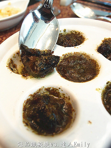 【台中美食】:台中長榮冠品鐵板燒,海陸大餐,龍蝦+生蠔+老饕牛排,味覺的極致饗宴!
