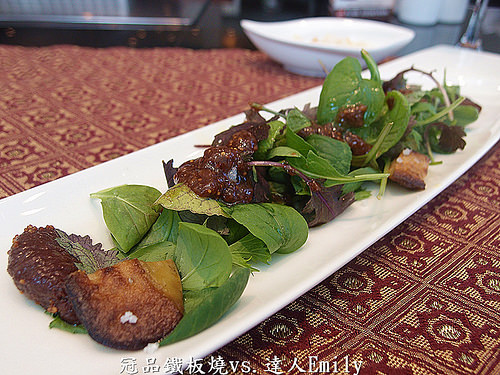 【台中美食】:台中長榮冠品鐵板燒,海陸大餐,龍蝦+生蠔+老饕牛排,味覺的極致饗宴!