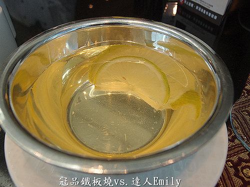 【台中美食】:台中長榮冠品鐵板燒,海陸大餐,龍蝦+生蠔+老饕牛排,味覺的極致饗宴!