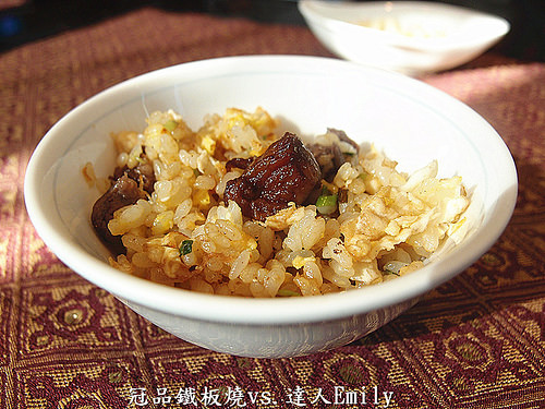 【台中美食】:台中長榮冠品鐵板燒,海陸大餐,龍蝦+生蠔+老饕牛排,味覺的極致饗宴!