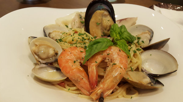 Issac EATLIAN CUISINE。慢食健康的新義式餐館