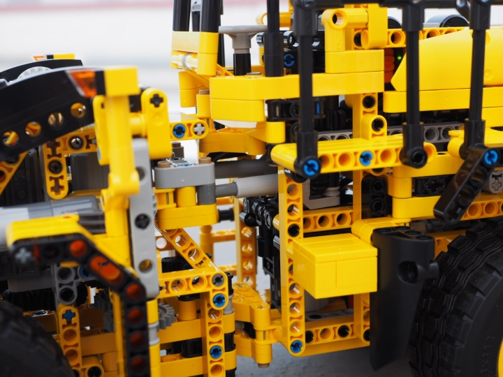 LEGO 遙控系列 42030 MOD 分享