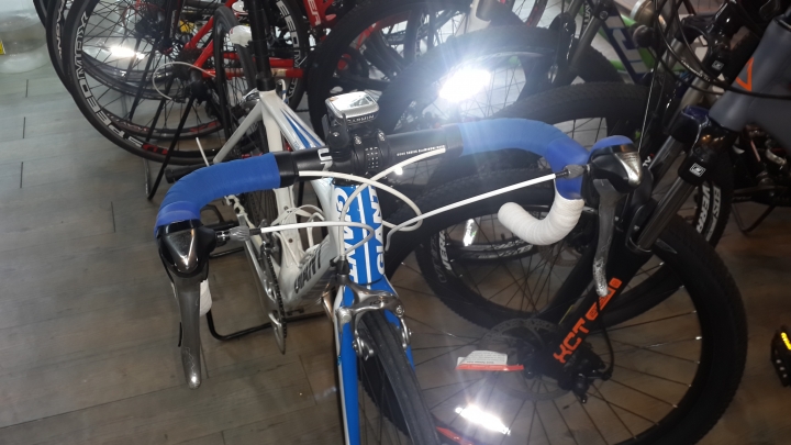 請問:原始規格與價錢?  (TCR advanced composite)