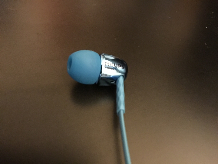 Philips SHB5900 藍芽耳機 純開箱照