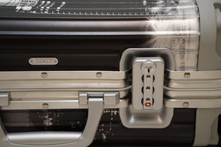 [開箱] RIMOWA 紀念在台10週年 20吋鋁美合金限量款登機箱