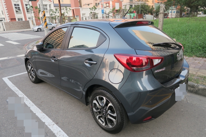 All New Mazda 2 時尚灰頂級型 開箱~隔熱紙3M 8620M+桑瑪克XC-70