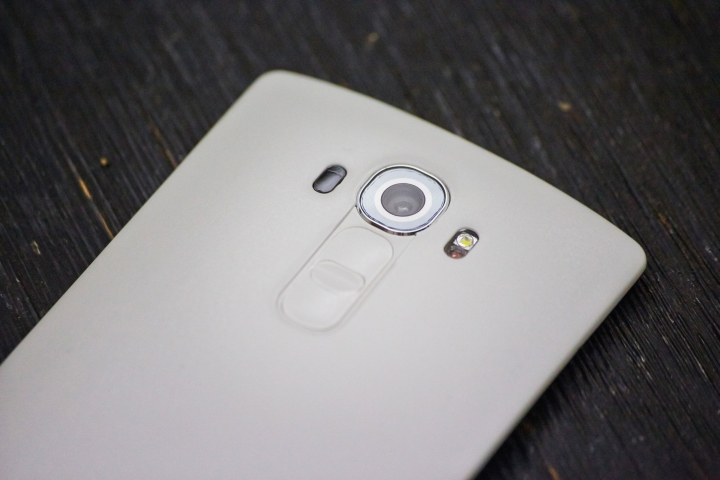 LG G4 琉金白開箱(算首PO?)-更新兩張機身照