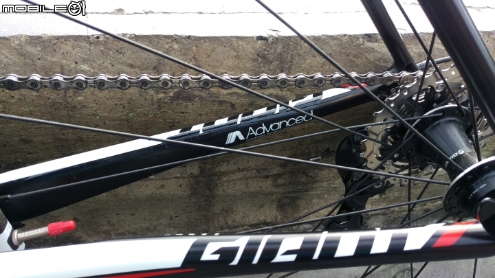 [不專業開箱]Giant TCR ADV2 (11/20 第一次破風)