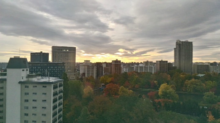 開箱 Asus zenfone selfie