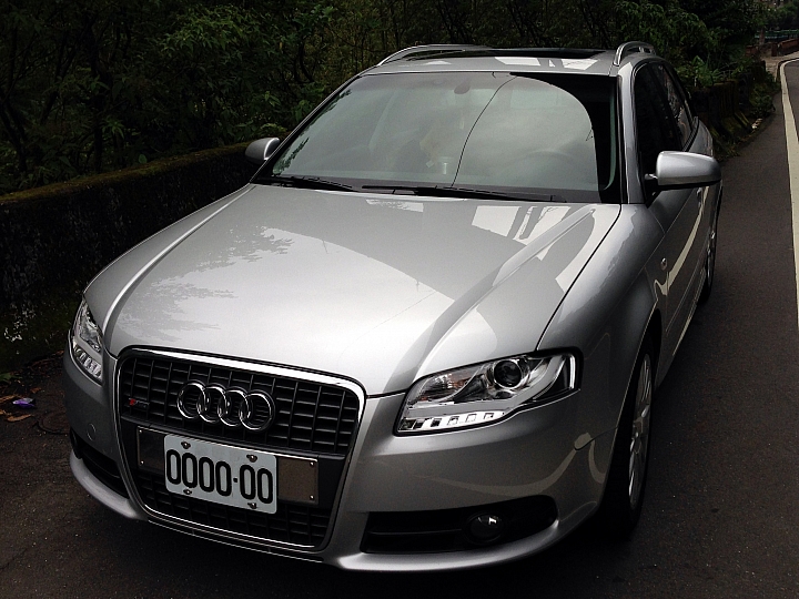 Audi A4 B7 LED 小燈 改裝分享