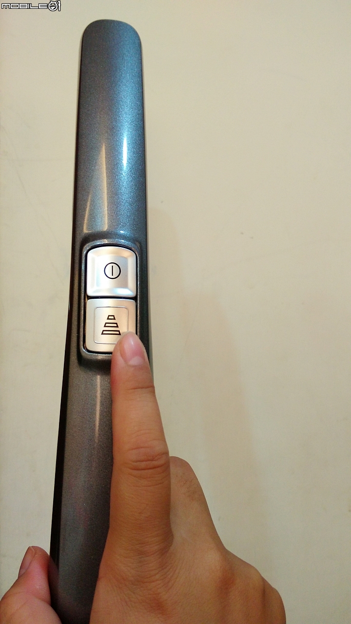 伊萊克斯Ergorapido BRC 新一代完美管家無線直立式吸塵器ZB3013-鋼鐵灰 體驗試用分享