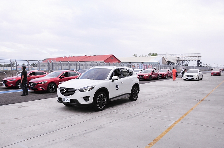 2015 MAZDA DAY 大鵬灣品牌賽道體驗日