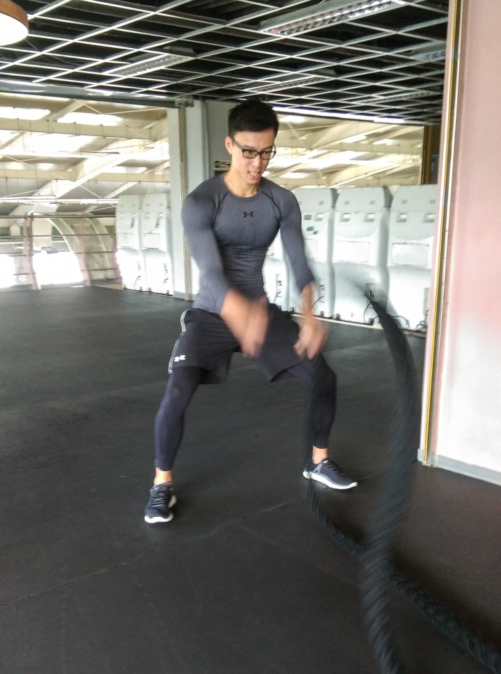 輕艇選手在健身房的《UNDER ARMOUR 功能衣》試用心得